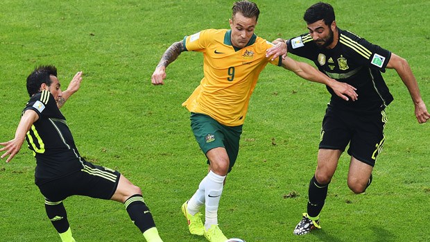 Transfer news: Socceroo striker signs for Perth Glory - A-Leagues