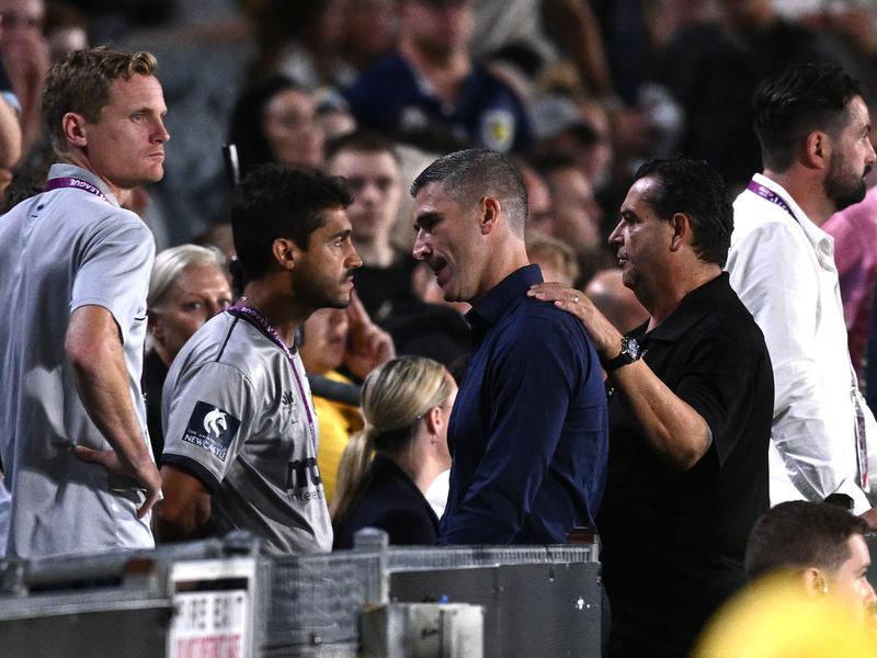 Montgomery returns to arrest Mariners' form slump