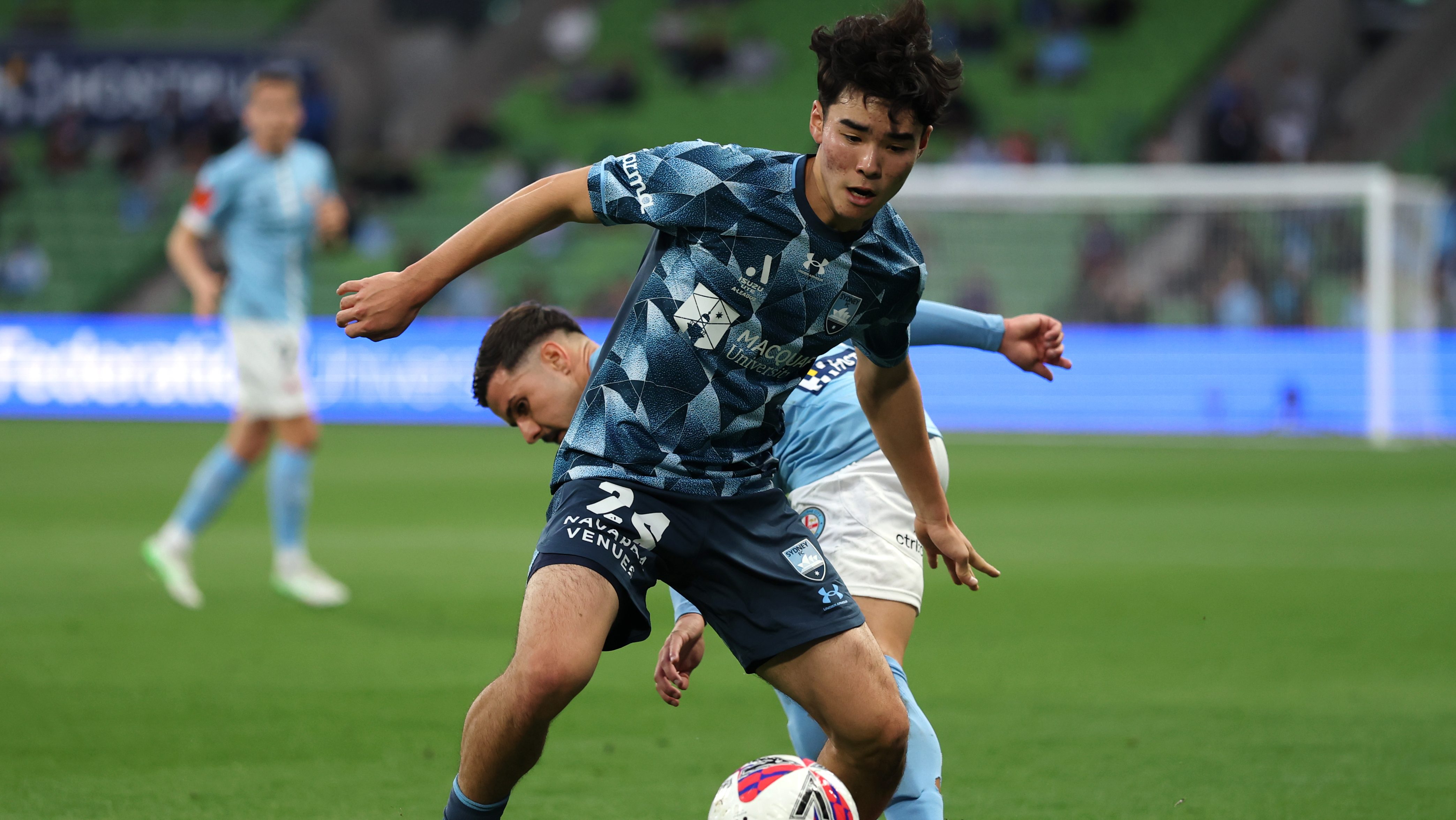 A-League Transfers: Sydney FC hand talented midfielder new deal