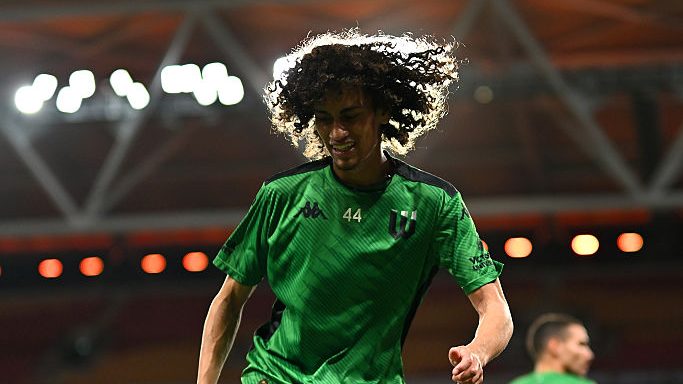 A-League transfer news: Brisbane Roar sign Jordan Lauton