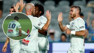 Injury scare to Sydney star as Sky Blues regain top spot with comeback win over Mariners