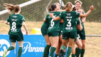 Canberra Uinted cause midweek misery for Sydney FC