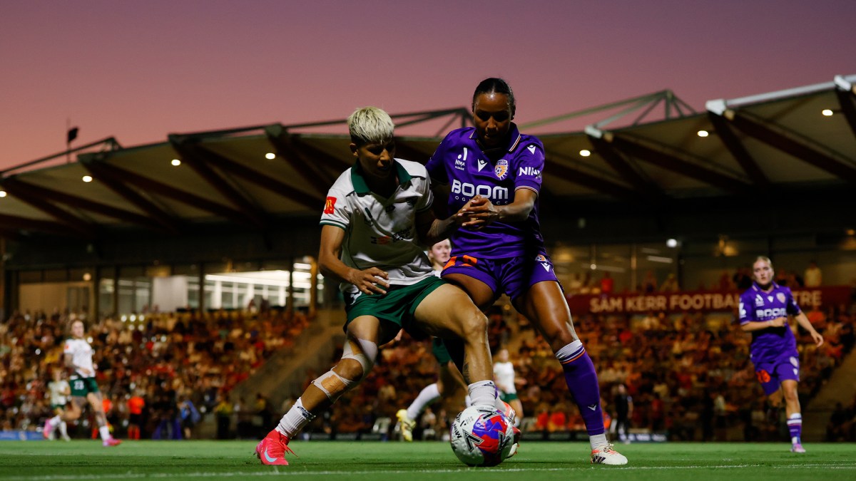 Perth pilfer three points from wasteful Wellington Perth pilfer three points from wasteful Wellington