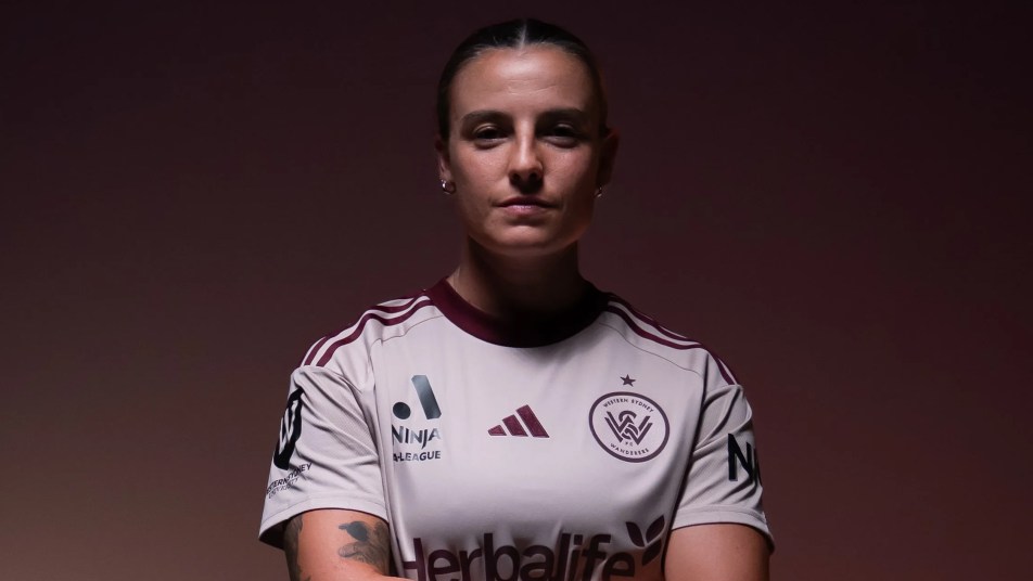 Chloe Logarzo Berryhill retires from professional football with immediate effect