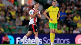 Wanderers secure Scottish winger Ryan Fraser