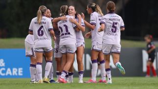 Perth keep finals hopes alive with come from behind win