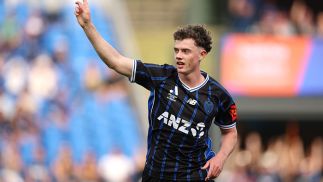 Red hot Randall tears through City as Auckland close in on top spot