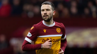 Sydney FC secure transfer coup with loan signing of Socceroos striker