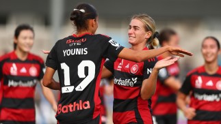 Wanderers stun league leaders Melbourne City to clinch third-straight win