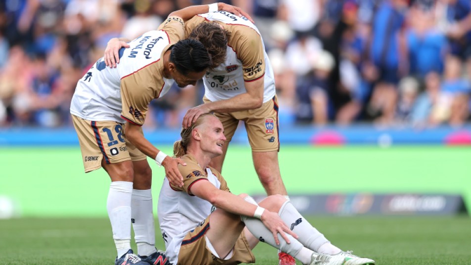 Lachie Rose rời Newcastle Jets đến Dundee United: Chi tiết chuyển nhượng hấp dẫn