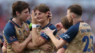 Perfect ten for Newcastle in comeback win against Wanderers