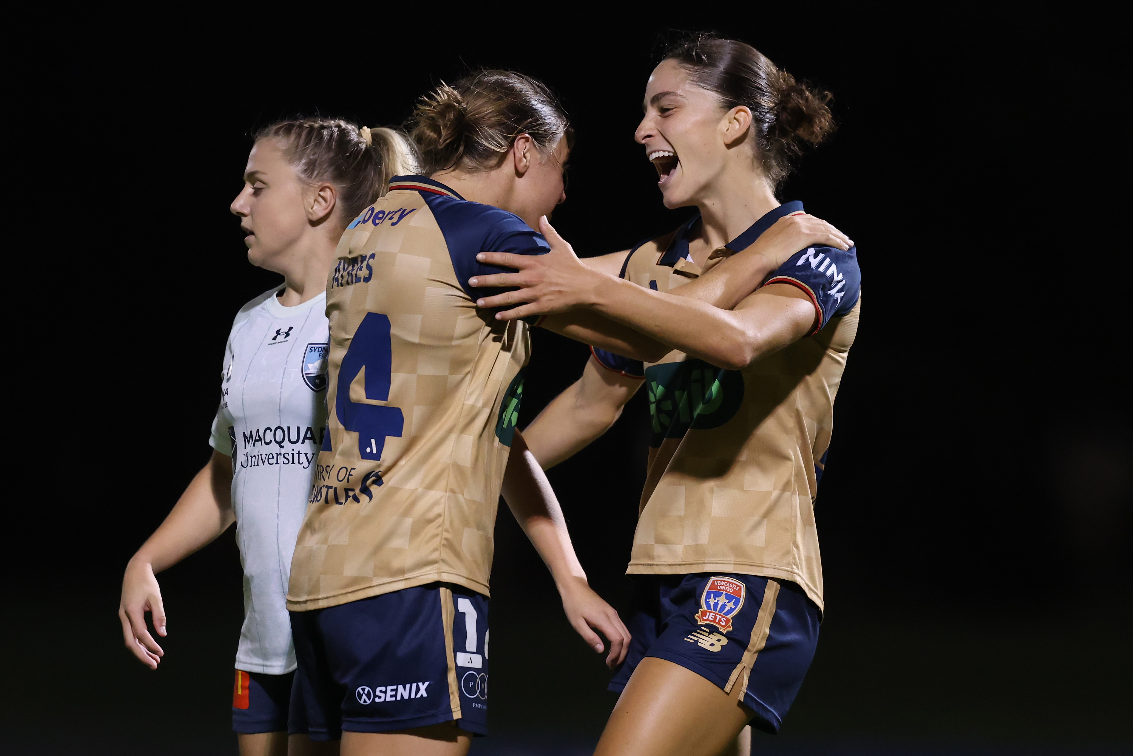 Newcastle lội ngược dòng đánh bại Sydney: Cơ hội dự vòng play-off A-League Women rộng mở