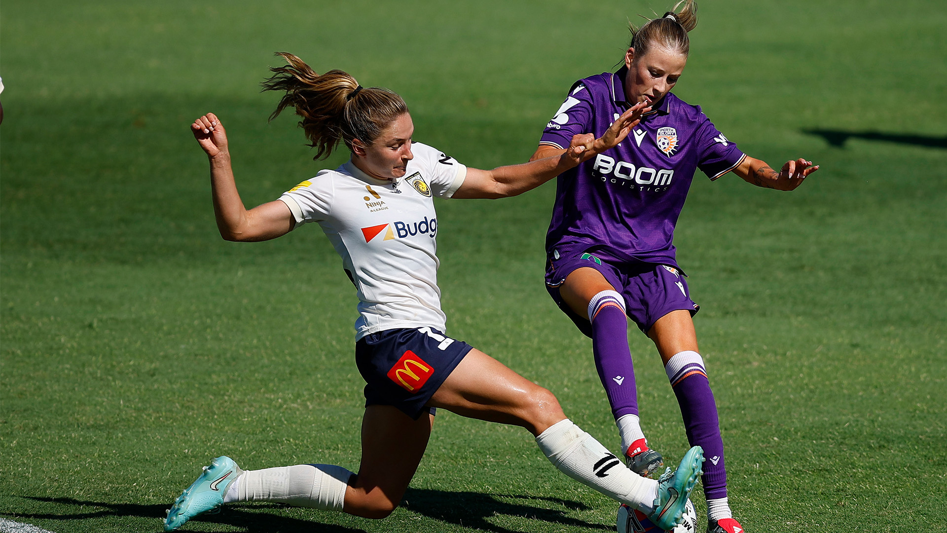 Glory vs Mariners: Trận hòa kịch tính thắp sáng cuộc đua vào vòng chung kết