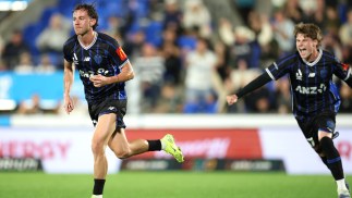 Auckland and Melbourne Victory share the points after fiery encounter