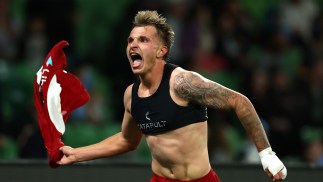 INCREDIBLE DRAMA! Adelaide finish second after snatching last-gasp winner