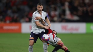 Experienced defender Hamill puts pen-to-paper on new Victory deal