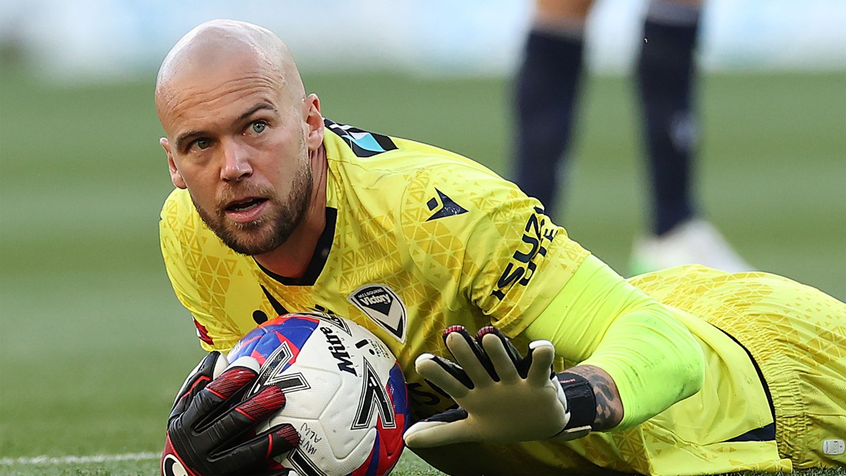 Melbourne Victory goalkeeper Jack Duncan signs new contract