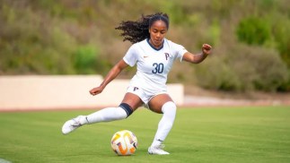 Phoenix make first off-season signing as American wingback jets in