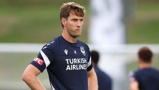 Towering defender signs two-year deal as Glory get their man