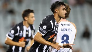 Wellington recruit new number nine as Mexican striker heads across the ditch