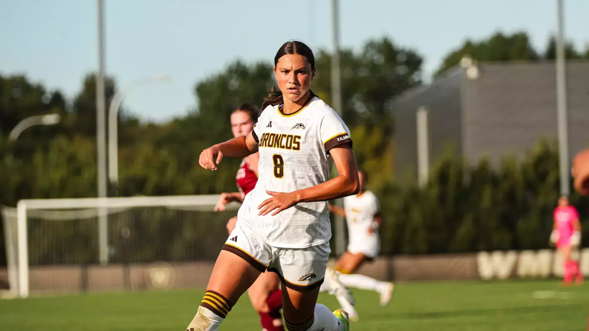 Brisbane Roar bolster attack with American Abby Smothers