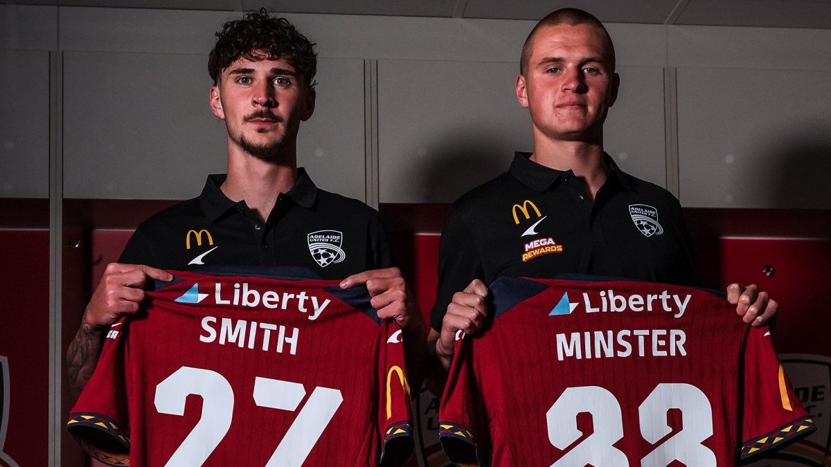 Adelaide United sign Mitchell Smith and Denver Minster