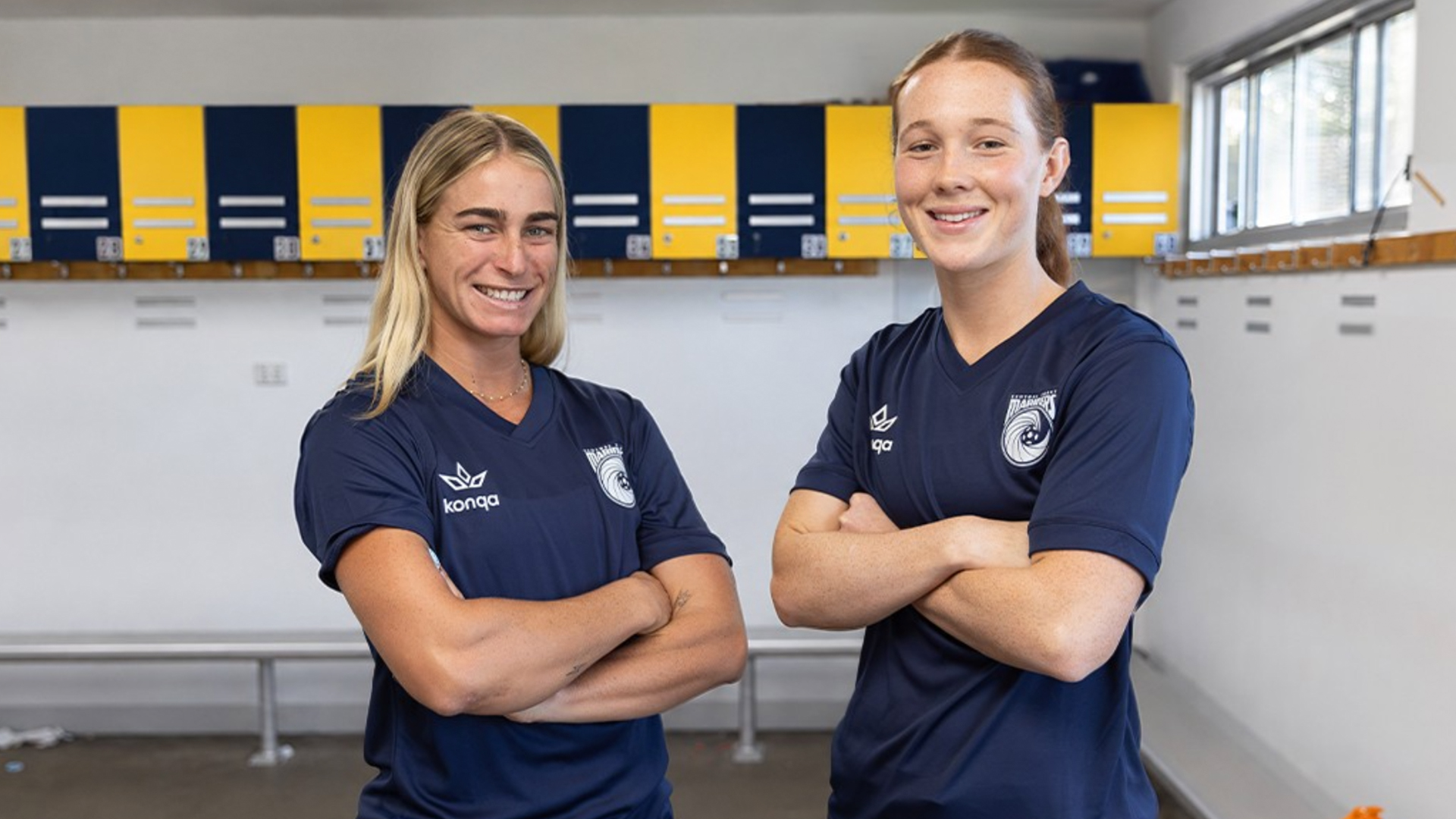 Mariners sign Sydney FC young gun and Wanderers record-breaker