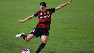 Newcastle Jets bolster defence as ‘excellent 1v1 defender’ signs on