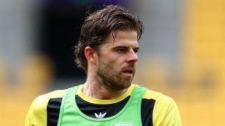 A-Leagues greats praise vital ‘signing’ that’s saved Nix ‘half a million bucks’